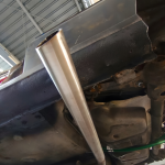 Tubo de escape de coche